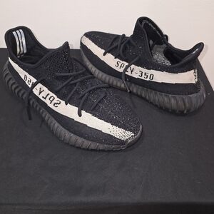 Size 13 - adidas Yeezy Boost 350 V2 Low Oreo